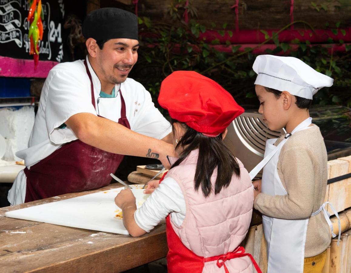 Meson De Leyendas Breakfast & Downtown Valle de Bravo Dış mekan fotoğraf